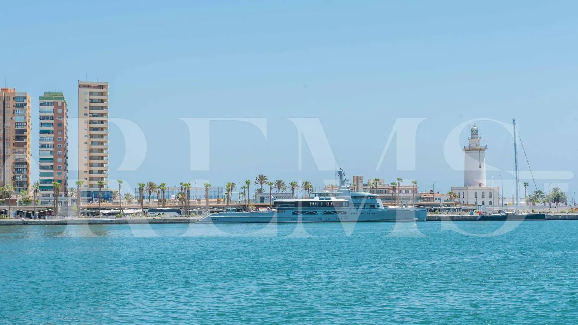 Intimate Studio In The Heart Of Malaga By Rems