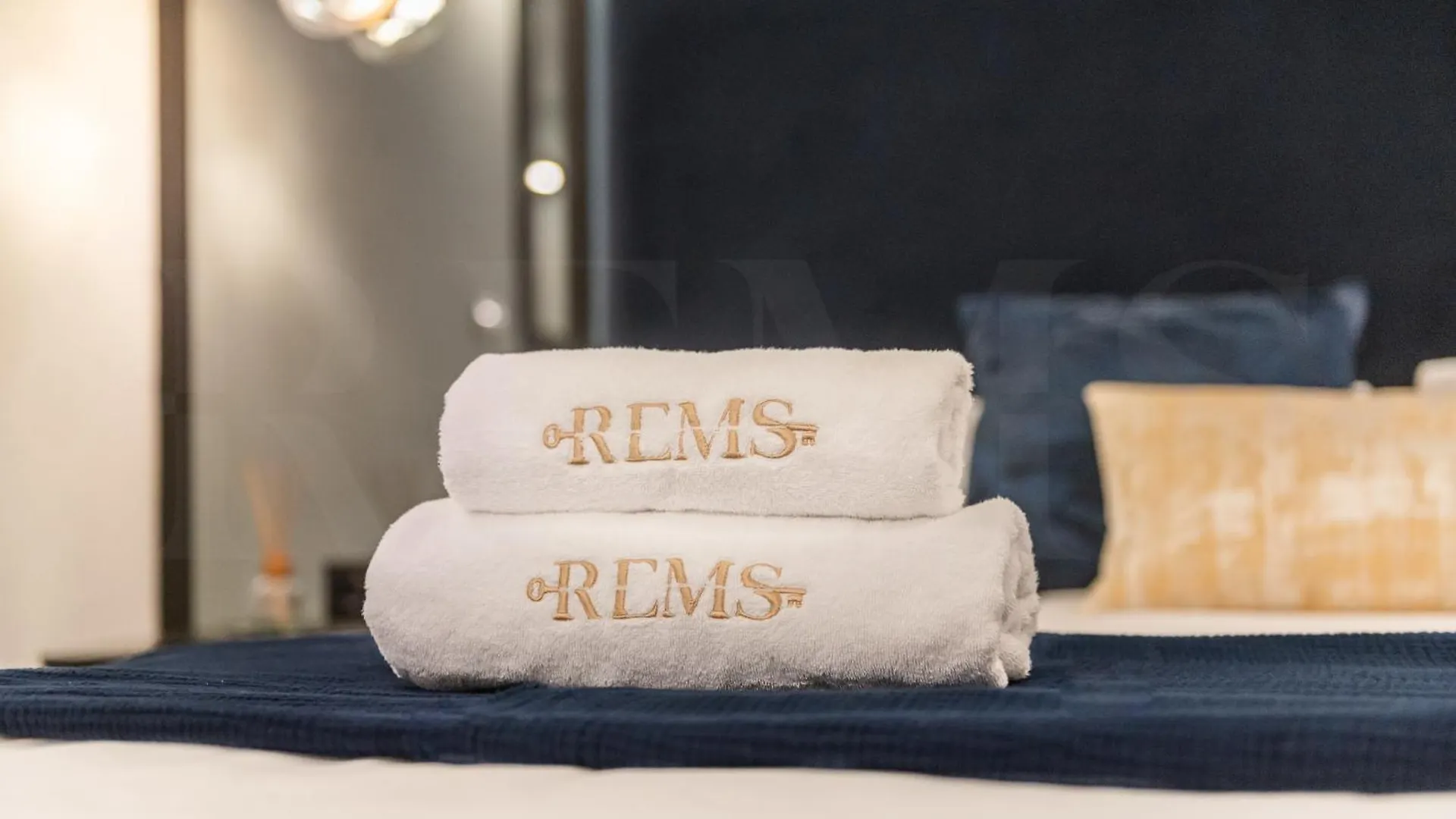Intimate Studio In The Heart Of Malaga By Rems Spain